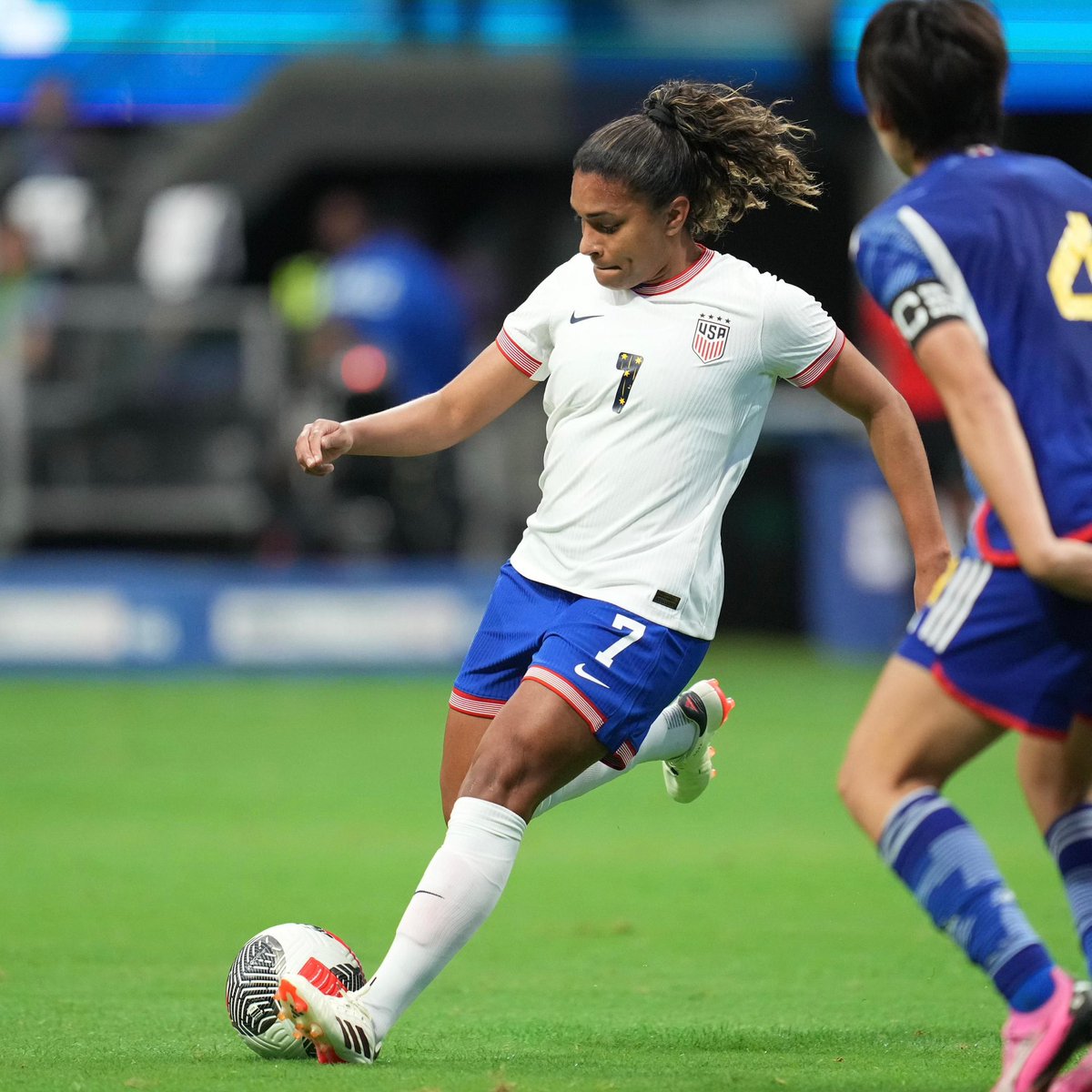 catarinamacario's tweet photo. Honored and blessed to rep the crest again! 🇺🇸 Thank you Atlanta for showing up ❤️ https://t.co/fnOHLylZ0B