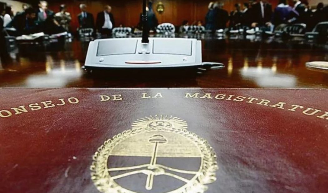 Espionaje, corrupción y abuso sexual en el Consejo de la Magistratura. ABRO HILO 👇🏻