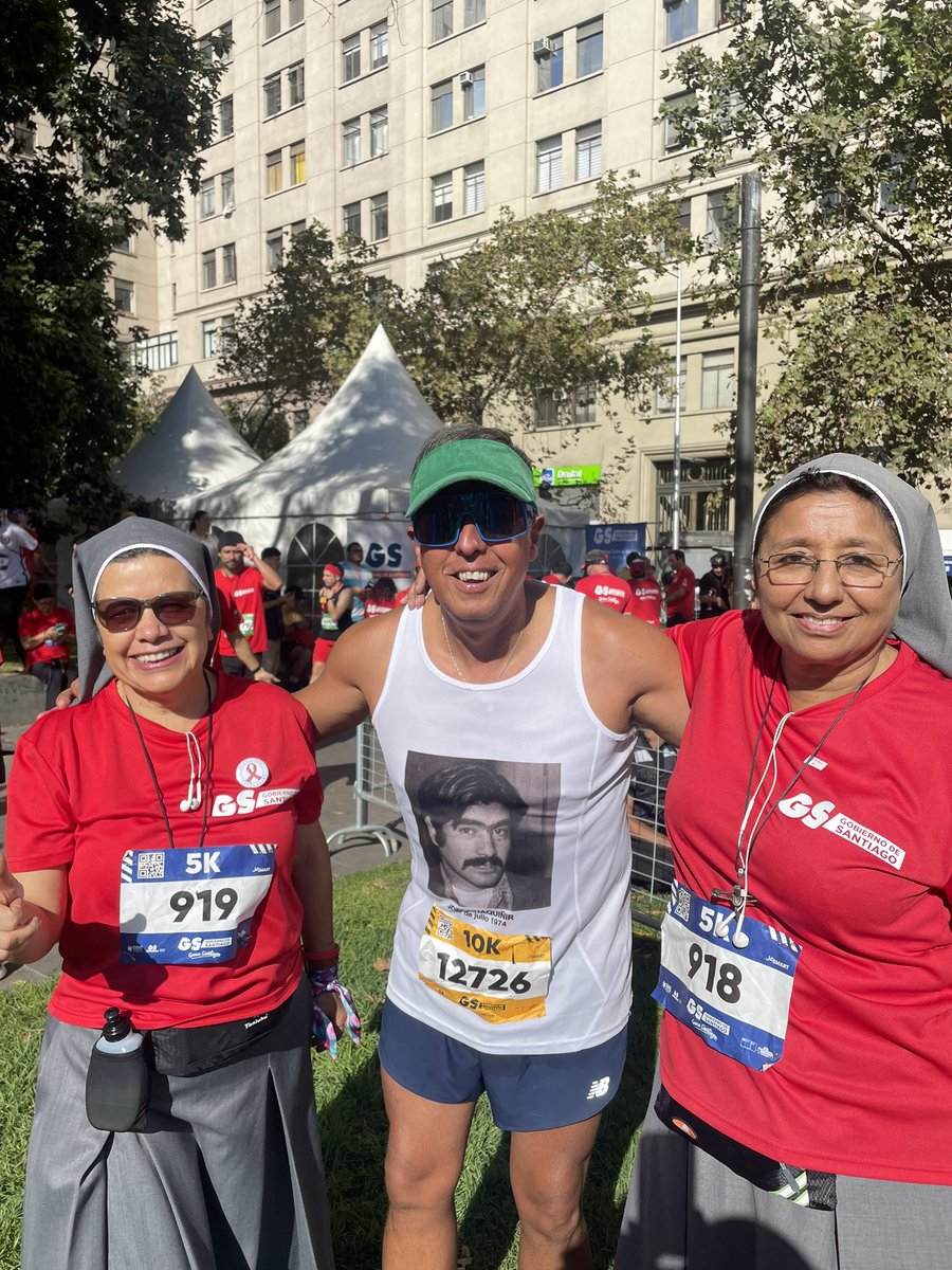 Hoy hemos corrido 10k y 5k por las calles de Santiago en Homenaje a Joel Huaquiñir Detenido y Desaparecido un 27 de Julio de 1974 .