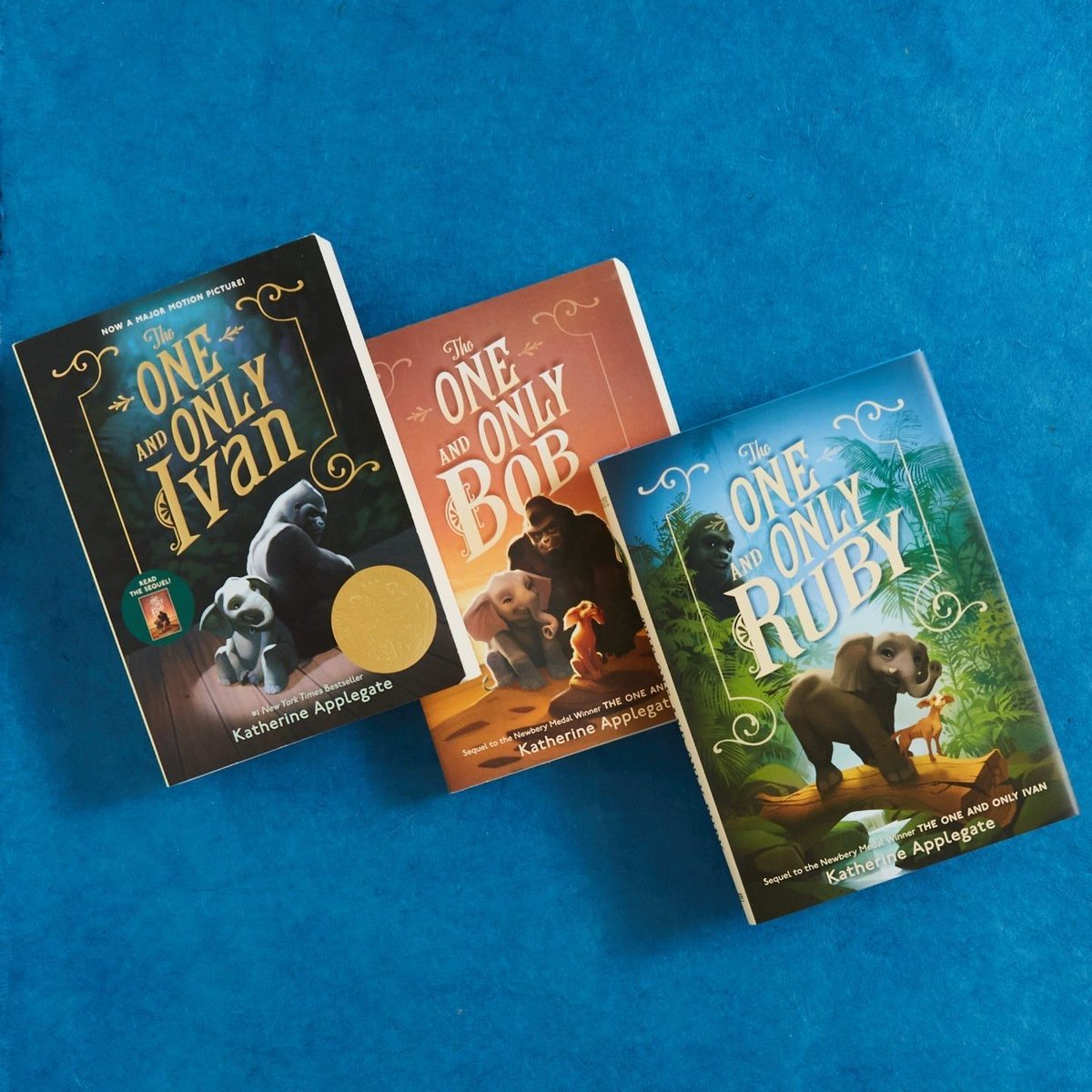 One more month until THE ONE AND ONLY FAMILY. It's hard to let these characters go. But I can't wait to share their last adventure with you. 🦍🐕🐘 harpercollins.com/products/the-o… 📷: @HarperChildrens #mglit