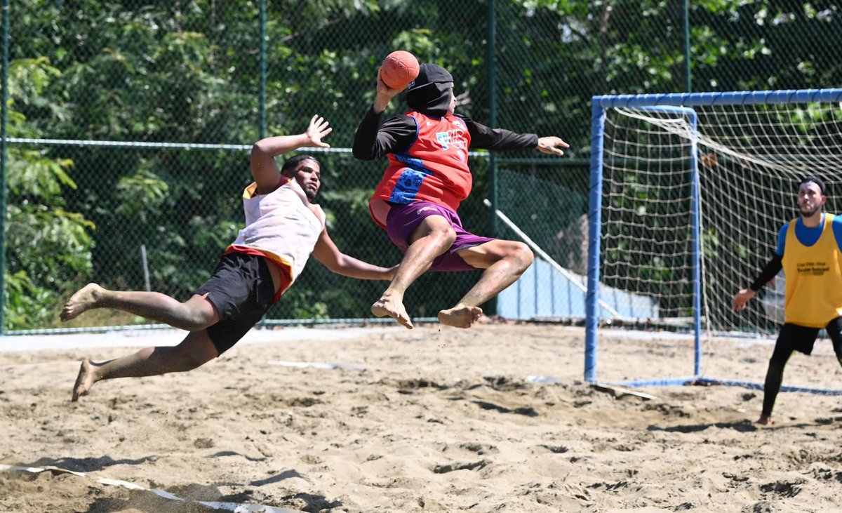 beachhandballpr's tweet photo. Fogueos de la Selección Nacional de cara al NACHC 2024 desde el jueves en el Balneario de Carolina. #balonmanoplayapur #balonmanoplaya #beachhandball https://t.co/gbcYKpRLUl