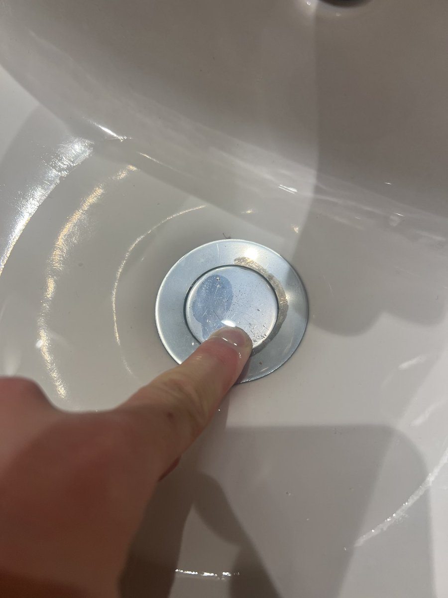 Completely out the blue query, but does anyone else’s sink / tap get jammed in. This is one of them that like spins 360 to close, and it’s been jammed for 2 days I have no idea how to get it back to open