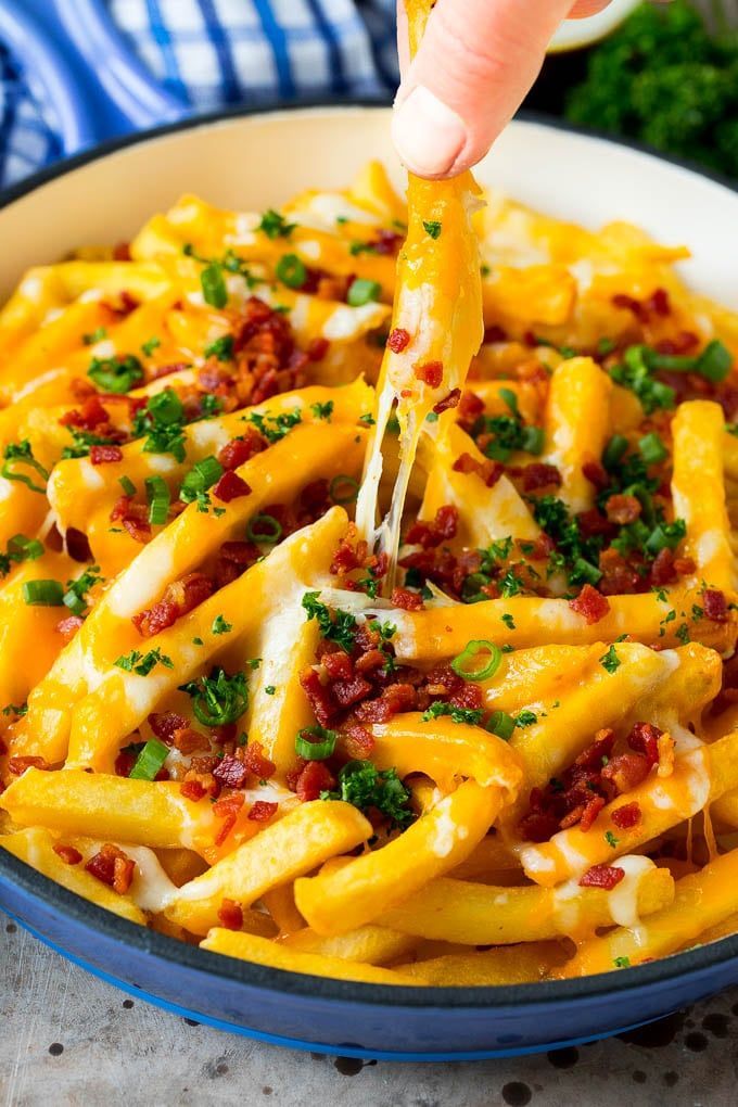 Cheese Fries with Bacon! dinneratthezoo.com/cheese-fries-r…