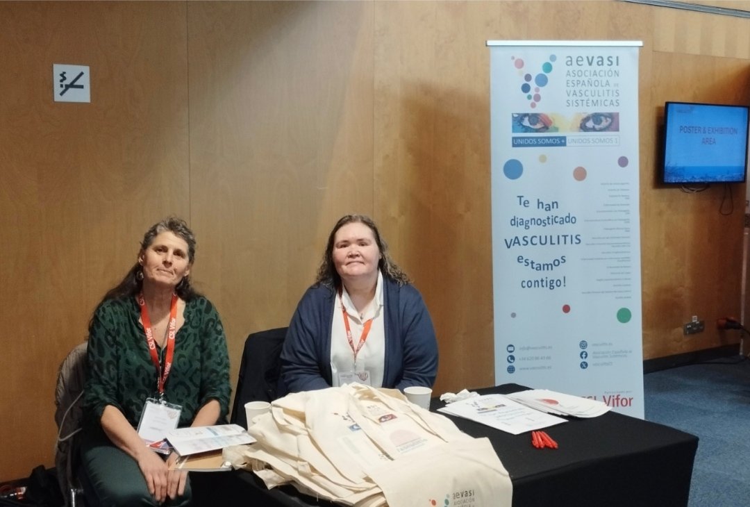 AEVASI está en el 21st International #VASCULITIS Workshop Barcelona 2024. Gracias Majo x tu ayuda estos días, sin vos imposible. Y gracias al comité organizador #DraCid&equipo, x permitirnos visibilizar a los pacientes españoles con vasculitis al mundo #VasculitisBCN2024