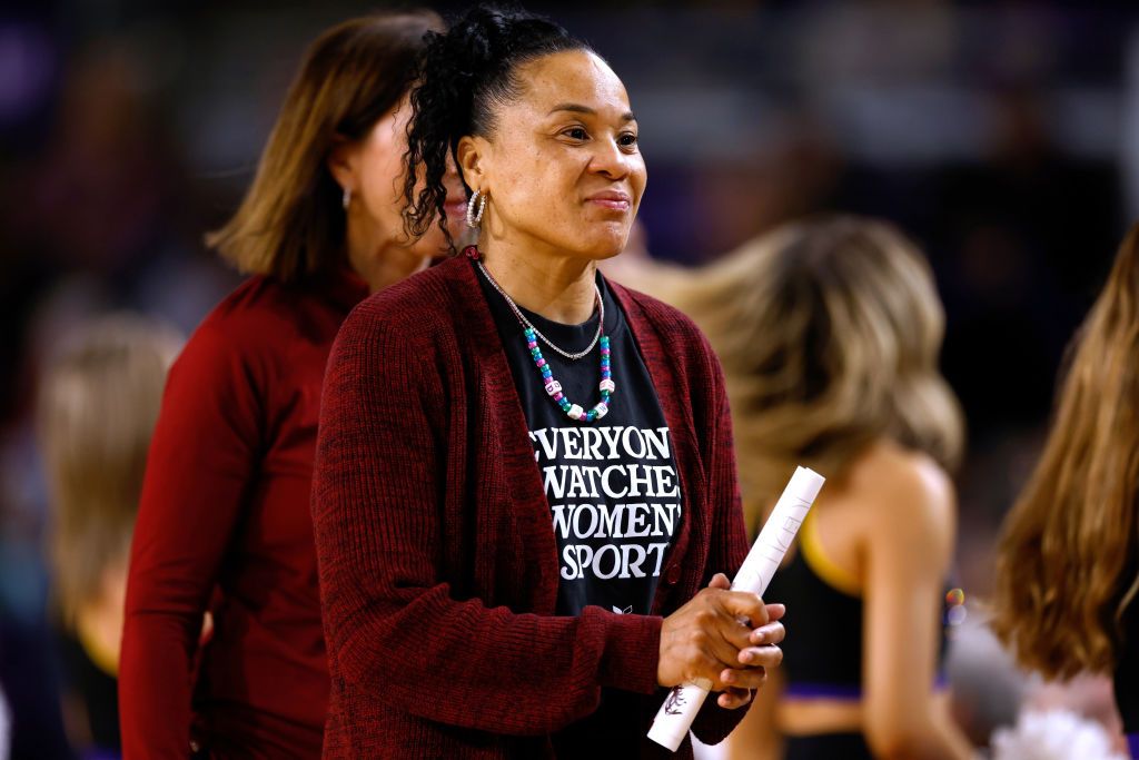 Perfection. Congrats to @dawnstaley and @GamecockWBB on an undefeated, championship season!!