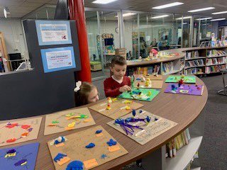 KES Student Admin for the day did a wonderful job serving the Kingsley students and staff. They also had a very productive conversation with Mr. Bridges. We can’t wait to hear back about our request for a giant-sized trampoline on the playground! 😉 #Elevate203 @Naperville203