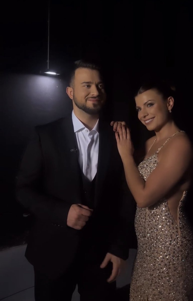 stanmarcitaabb's tweet image. TÃO LINDOSSS🤎 #zarciapower