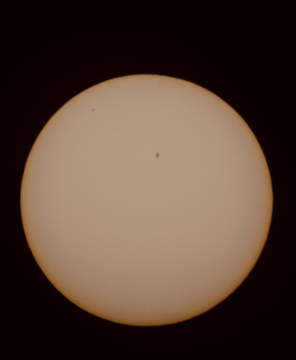 Eclipse gear tracking the sun… nice to have sunspots to dial in focus with.