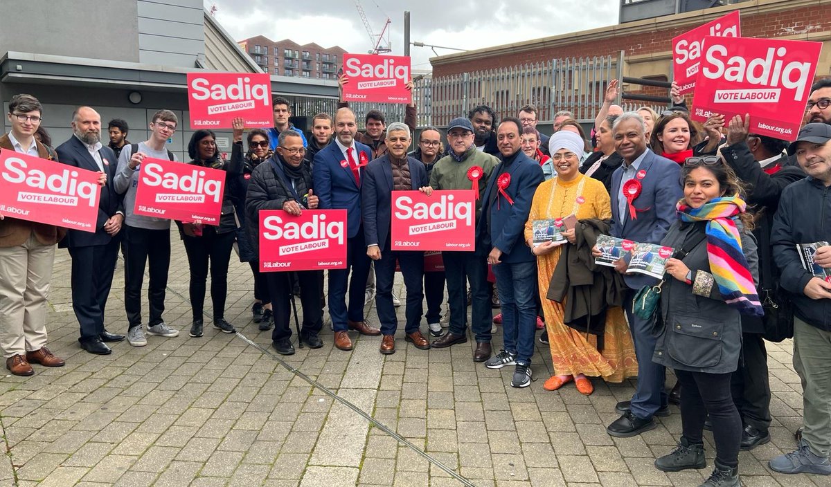 A vote for Labour on May 2 is a vote for: 🌹40,000 council homes 🌹6000 rent control homes 🌹1300 more police 🌹150,000 new jobs With 25 days to go until the Mayoral election - from Hillingdon to Hackney - thank you to everyone who joined us this weekend. #VoteLabour🌹