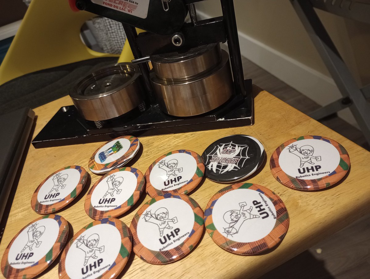 realTechDadlife's tweet image. Had a blast making buttons thanks to @MrHennigar for setting us up with a maker! 🎨 #ButtonMaking #DIYFun