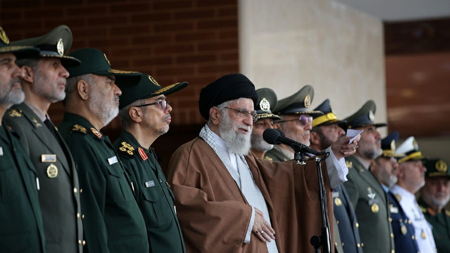 GlobeEyeNews's tweet photo. BREAKING:

Iran has told the United States that it can avoid a direct strike on Israel by signing a permanent ceasefire deal in Gaza. https://t.co/19Kq56Wkrd