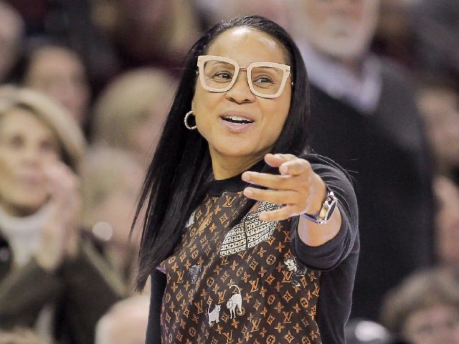CultureCentral1's tweet image. Dawn Staley makes history as the first Black woman coach to win 3 NCAA titles!👏🏾