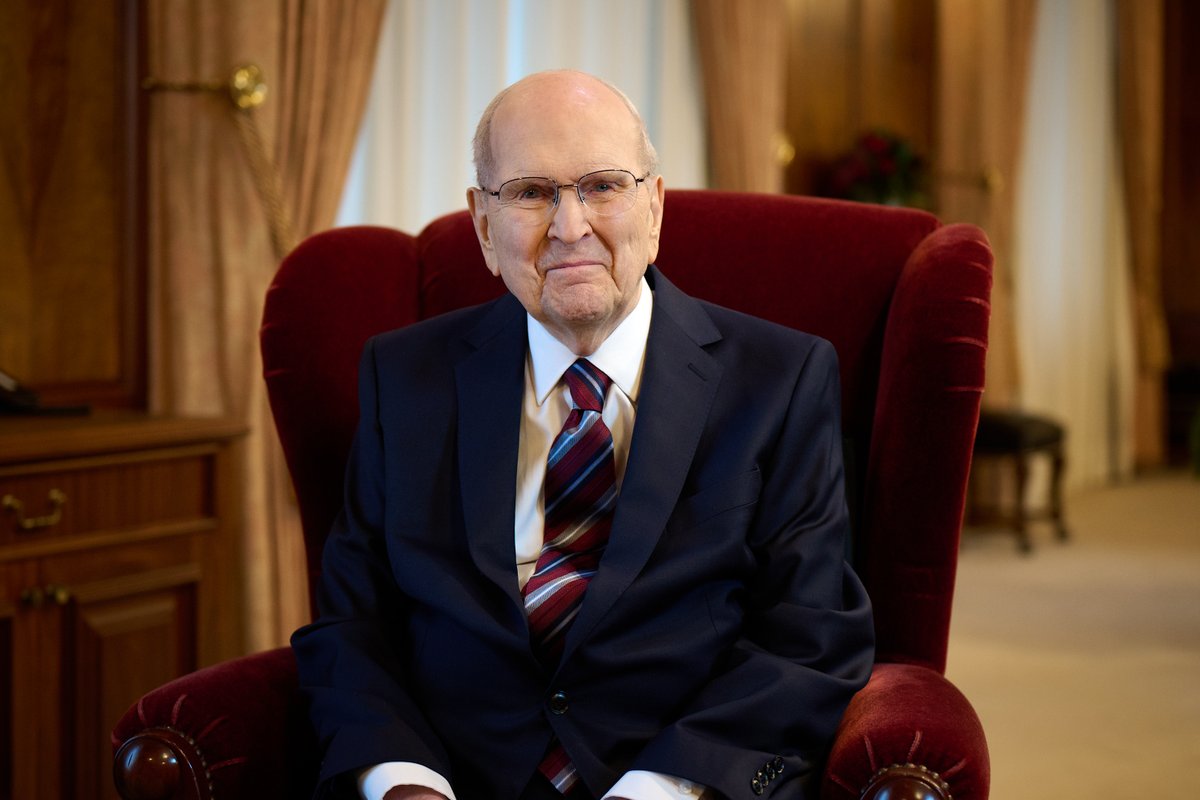 “Regular temple worship will enhance the way you see yourself and how you fit into God’s magnificent plan. I promise you that.” — President @NelsonRussellM #GeneralConference