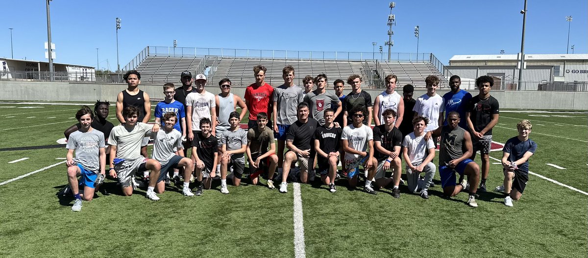 Sunday afternoon, beautiful day in OKC to grow and improve at our craft!! 

Dudes everywhere, great group of hard working, high character young men!!

#Goals #Discipline #Effort #Character #Growth #DisruptTheNorm
