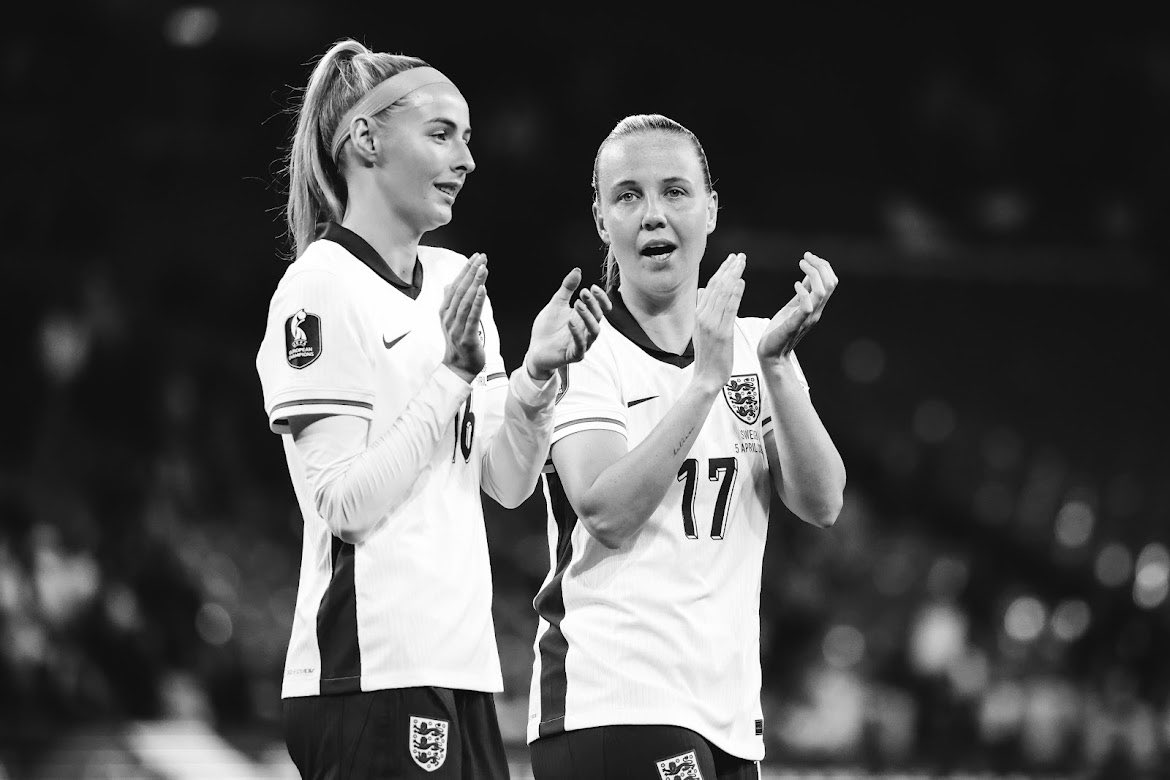 📸: A few more frames captured of @Lionesses at Wembley Friday. I am enjoying experimenting with #bnwphotography when time allows on match days. (📸 shot for @SheKicksMag) #Lionesses