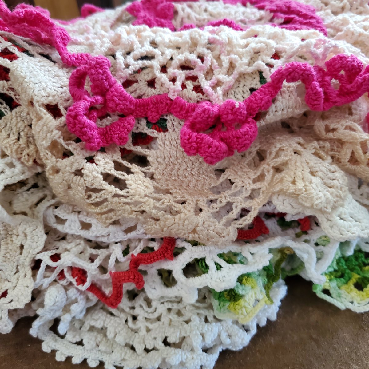 REDsOutpost's tweet image. Find your next vintage collectible #linens, #doilies, #tablerunners here at REDs Outpost Vintage... more doilies listing this week.

redsoutpost.com
ebay.com/str/redsoutpost

#vintage #antique #vintageshop #vintagestyle #vintagestore