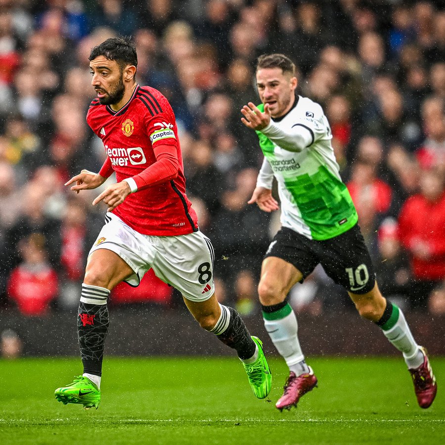 FT Man United 2-2 Liverpool Liverpool masih dalam jalur perebutan gelar juara Premier League musim ini. #TheFootballicious