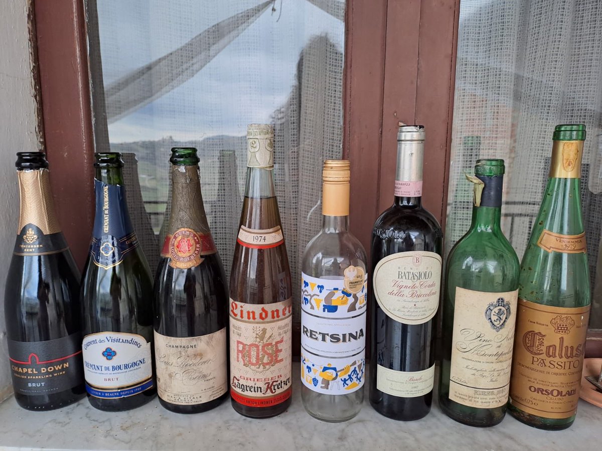 wines from my cellar & other time honoured vintages. Louis Roeder & Lagrein no longer up to standard but fun to open them! Batasiolo single vineyard Barolo 1997 was great & Vino Nobile Di Montepulciano Riserva 1980 simply superb. Each wine had a story. Drinking history in #Turin