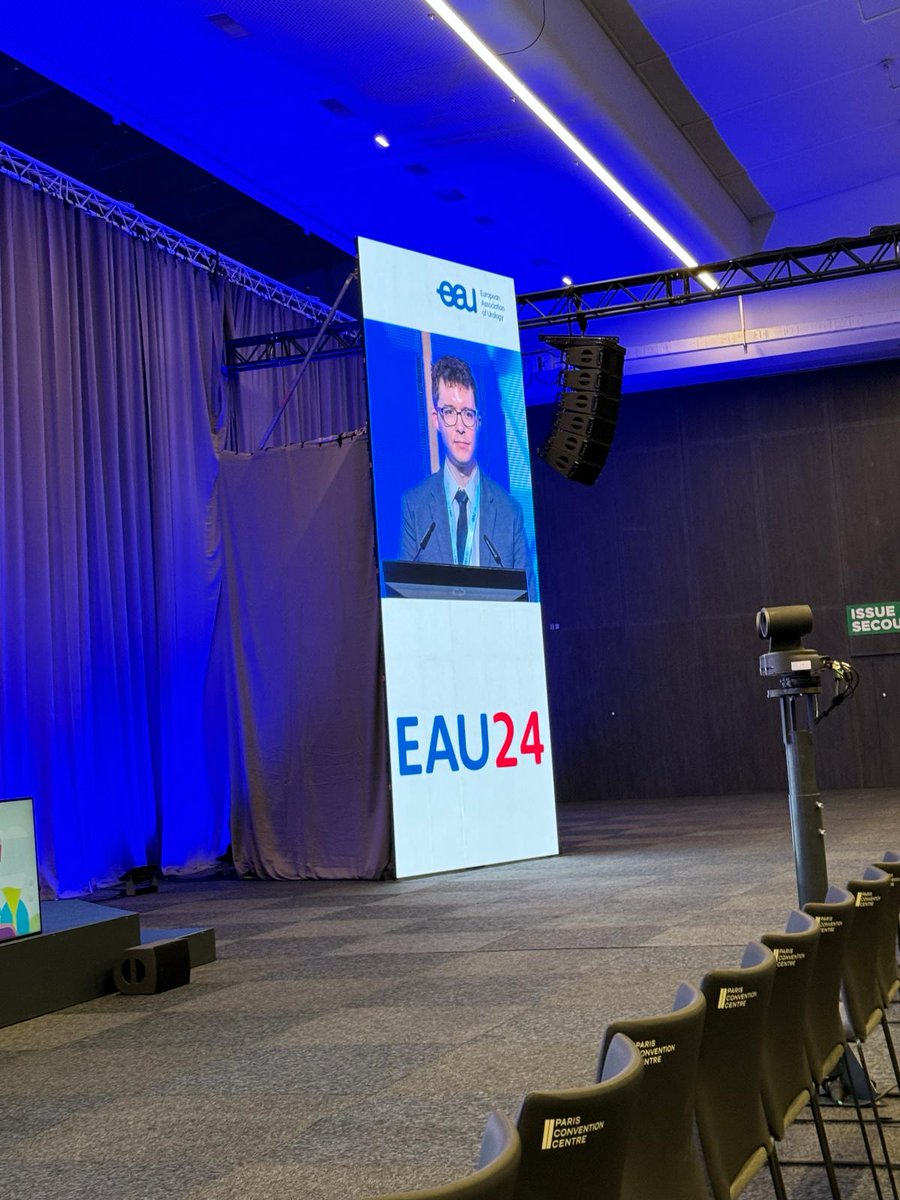 Grateful to present at #EAU24 our work on #UroAI surgical guidance! <a href="/SimoneCrivella2/">Simone Crivellaro</a> <a href="/rgnespolo/">Rogerio G. Nespolo</a> <a href="/VR_Surgeon/">Yannek I. Leiderman MD, PhD</a>