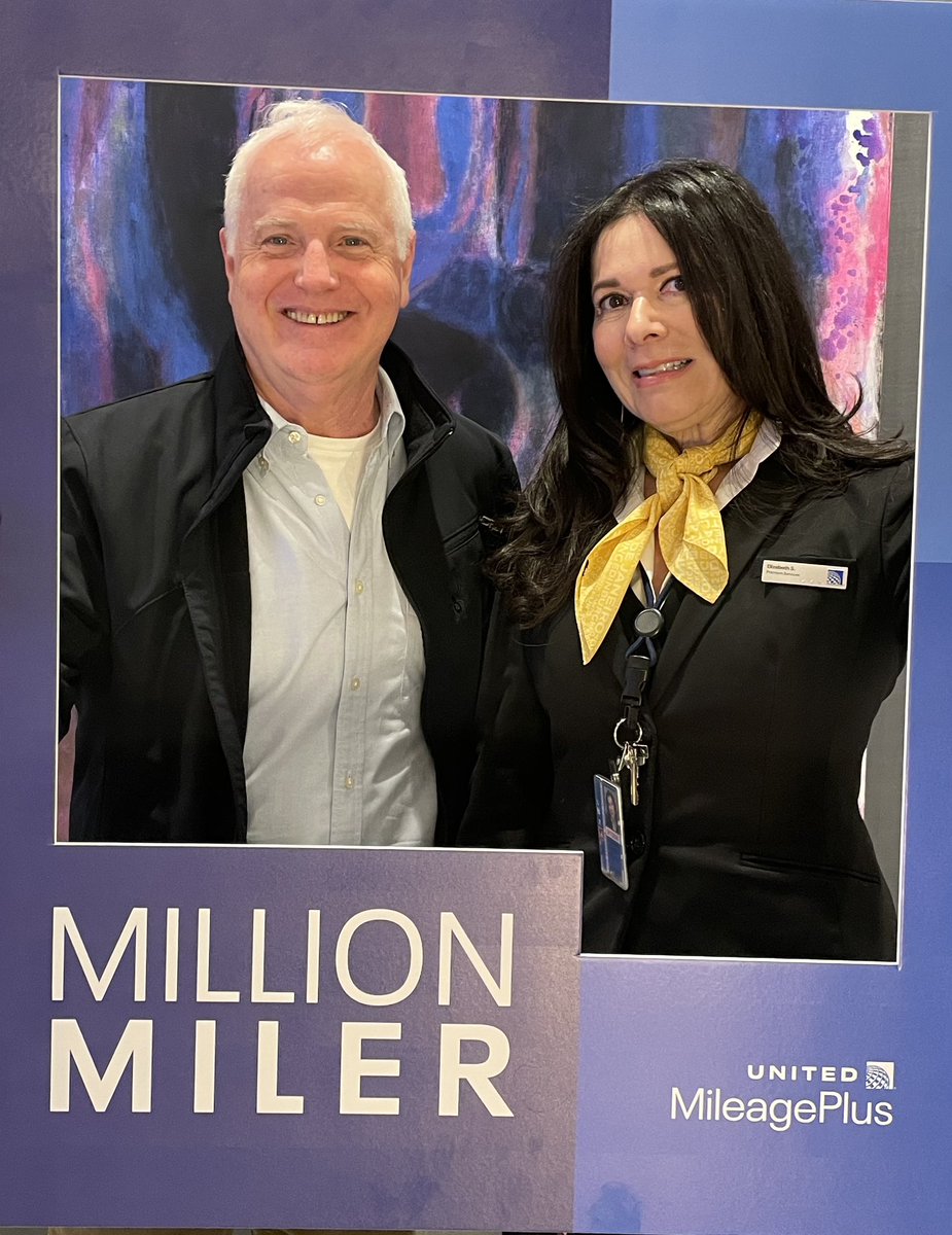 ✈️LAX Premium Services recognizing Mr. Fitzgerald on reaching 3MM 🥉today. Thank you Mr. Fitzgerald for your loyalty✈️ @bythebeach05 @KevinMortimer29 @mfraser246 @dtpilot19 @Glennhdaniels @LoriW1085