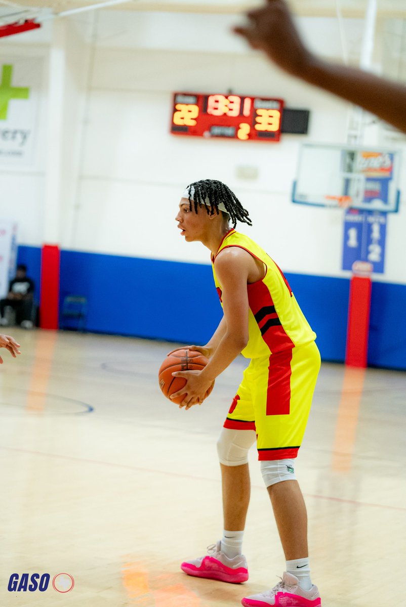 #2CitiesDFW | #2Cities1GASO The Standouts 🌟 Day 3️⃣ (part one) @KensingtonCan26 - @FlashElite2 📸 Put on a lead guard clinic - constantly gets into the paint to make on balance plays and made shots from all over. Loved his aggressiveness as an on-ball defender. Tre Hall -