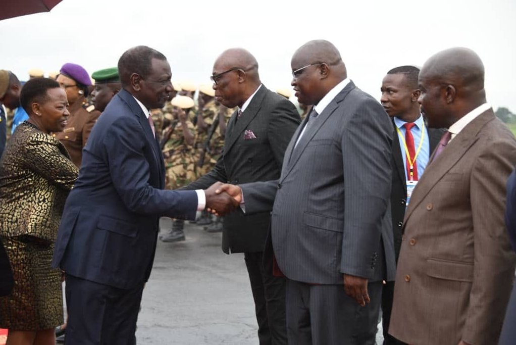 #CentralAfricanRepublic : President Faustin Archange Touadera met with President William Ruto of the Republic of #Kenya, who arrived in Bangui for a working visit in the early hours of 5 April
