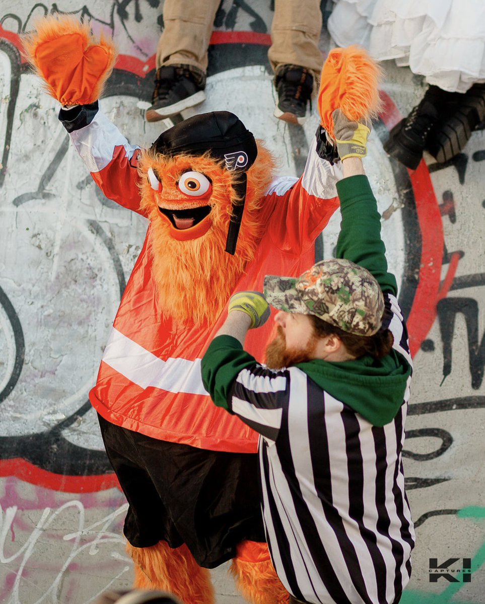 talk about a #MURDERMANIA moment. 

@newfearcityNFC @GrittyNHL