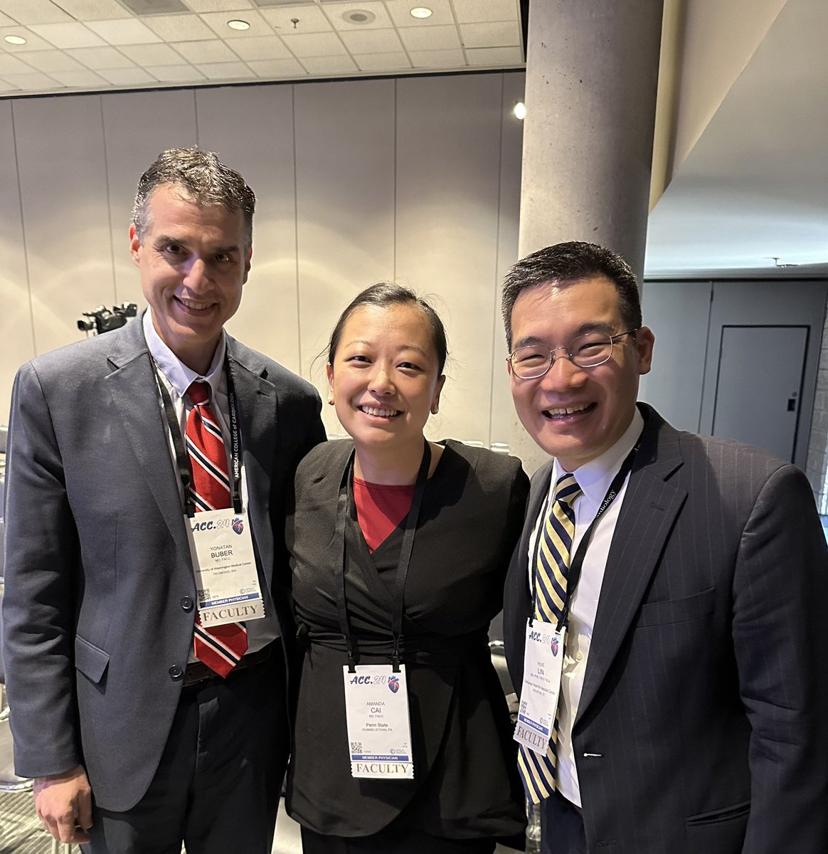 A @UWMedHeart and #ACHD mini reunion including my favorite #electrophysiologist and #WIC champion @MRobinsonEP, from whom I learn so much and with whom I can only share millennial culture references 😂 #ACC24 @ACCinTouch