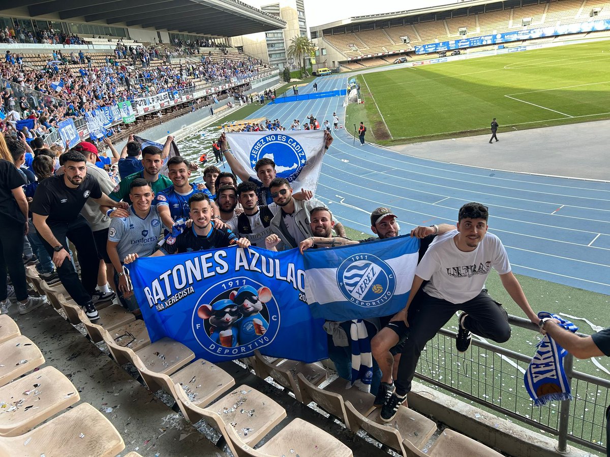 SIEMPRE CONTIGO XEREZ💙💙💙💙

#LibreYNuestro #FORZAXEREZ