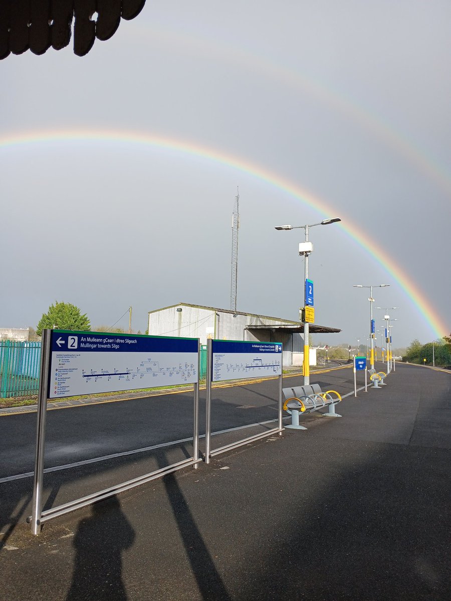Lovely  rainbow over mullingar station, heading back to drumcondra after a great day at @Mullingartrack with @therailwayman66 .Great to meet @CelebrantDave66 too