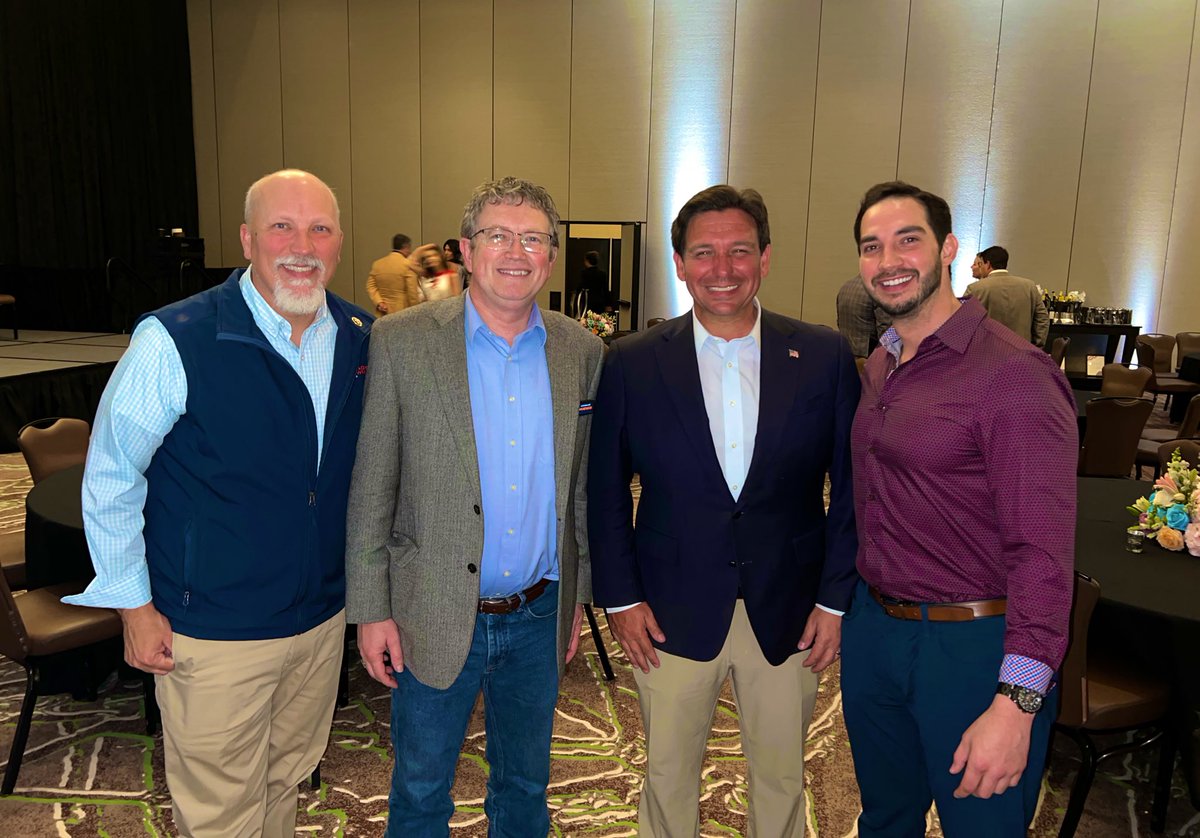 The only ways I can describe the coolest picture I’ve ever been in: Red, white, and blue 🇺🇸 Red, white, and Based. Thanks for the time @RonDeSantis @MassieforKY @chiproytx. I look forward to supporting Conservatives & building the movement with you.