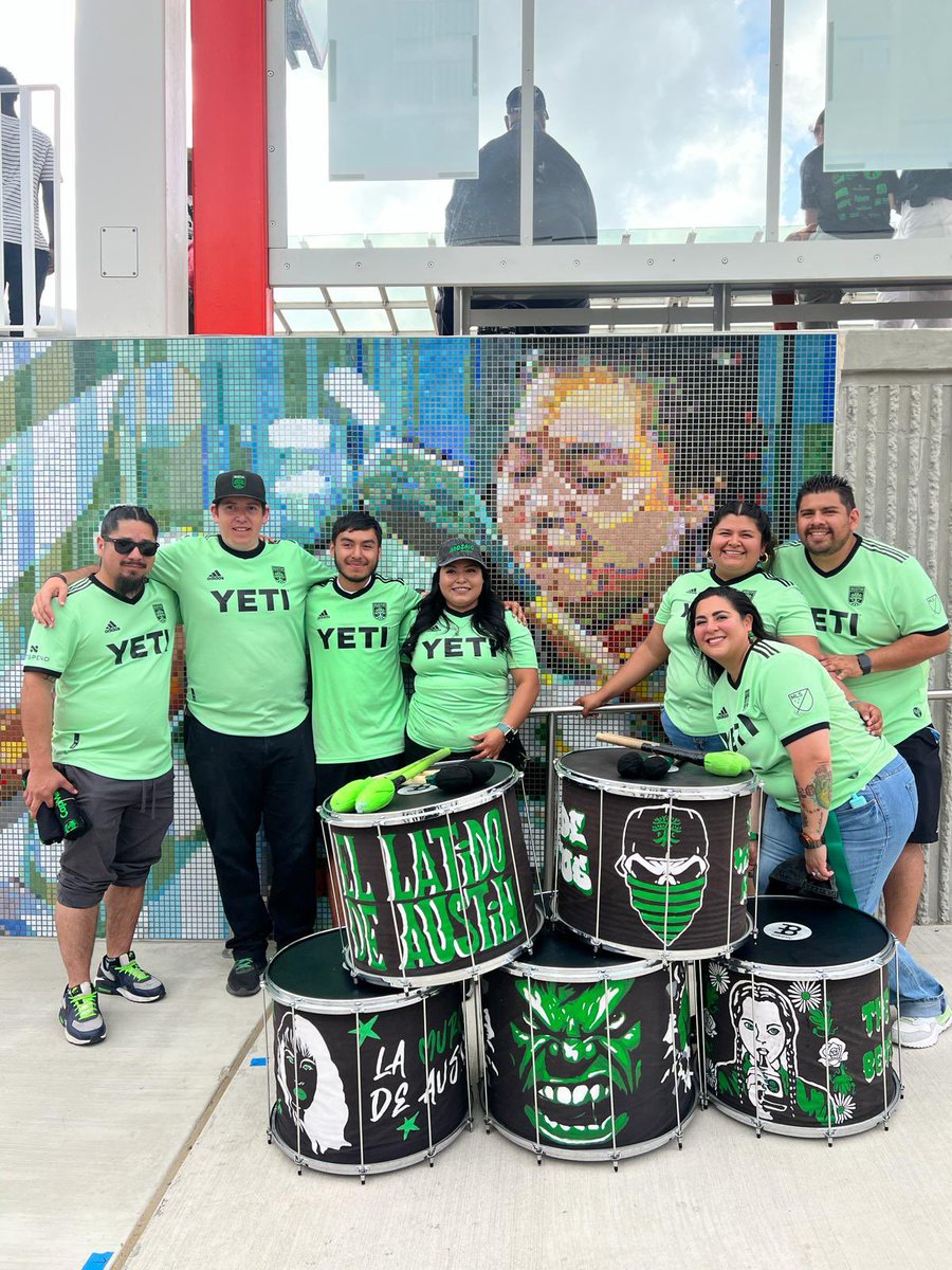 The “Heartbeat of Austin FC” was out in full force last night! Both in the stands and with the debut of this mosic from @Jmuzaczyo at McKalla Station! The mural is over 80 feet long and features over 100,000 tiles-and was made possible by countless verde community volunteers!