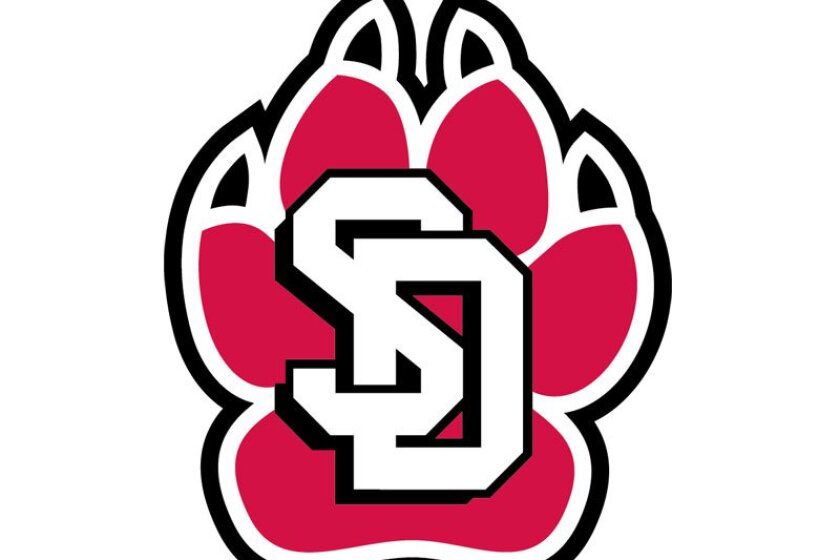 After a great talk with @Coach_JDavis I am blessed to to receive my first Divison 1 offer from the University of South Dakota🔴⚫️