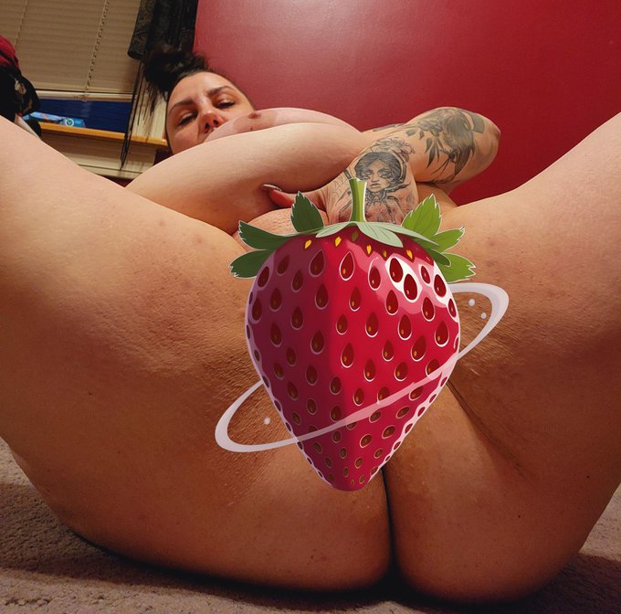 It's definitely juicy.  https://t.co/jRXYrj4har https://t.co/i99FFAHaJE<a href="/tag/bbw"class="tags"><span>#bbw</span></a><a href="/tag/sexting"class="tags"><span>#sexting</span></a><a href="/tag/sextpanther"class="tags"><span>#sextpanther</span></a>