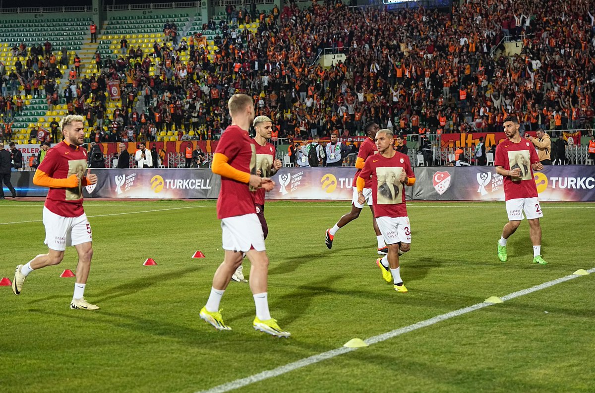 GalatasaraySK tweet picture