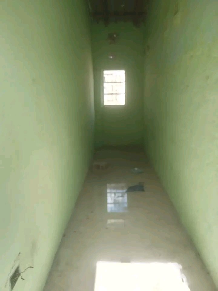 One room for rent K1200 per month. With tiles and toilet/bathroom inside..
