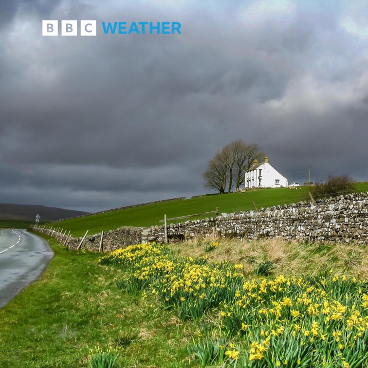 Moody skies over New Biggin, County Durham this afternoon. Sent in by BBC Weather Watcher 'The Sheep Whisperer' We'd love to see the view where you are, find out how to get involved bbc.in/3VMnP1O