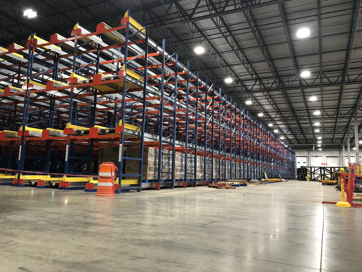 Spacemaker's solutions boost storage capacity and throughout, ensuring your warehouse operates at peak efficiency. 

🌟 Discover smarter storage today. 
#WarehouseAutomation #Efficiency