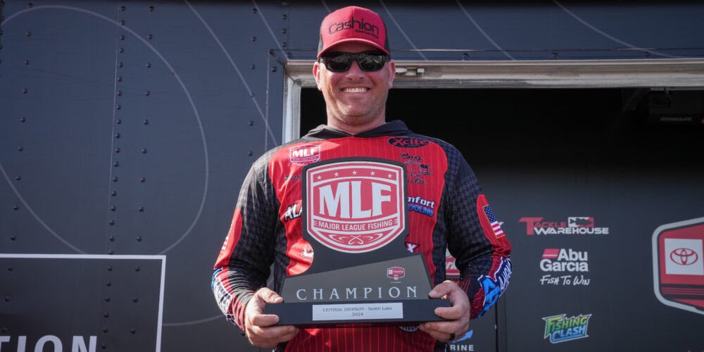 Alabama Angler Rusty Cooper Wins MLF Toyota Series at Smith Lake - Click the 🔗 to see results & tourney 📰 - thebasscast.com/2024/04/07/ala…