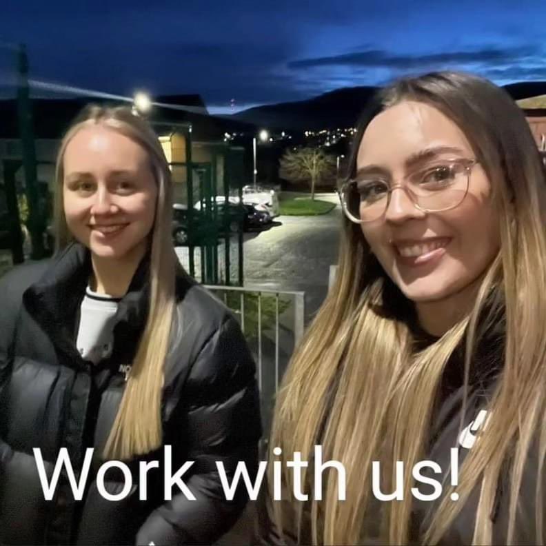 There is still time to apply 😁 Come work with us. We're looking for a Youth Engagement Worker, 8 hours a week. Apply by 11 April 12pm. More info here: communityni.org/job/youth-enga…