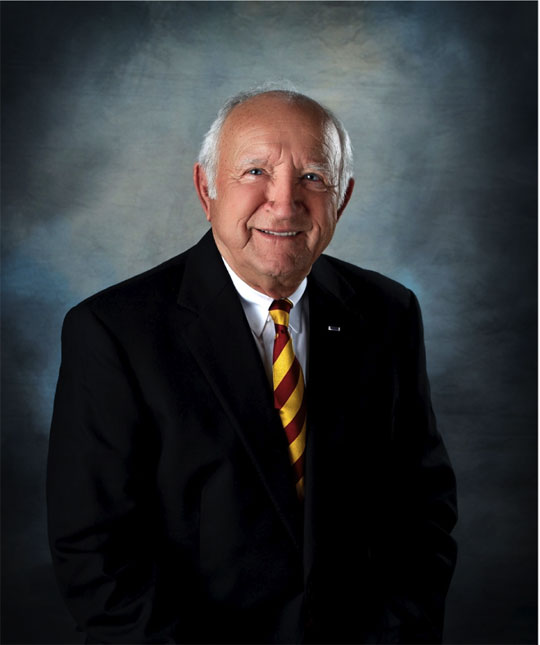 11ArmoredCavReg's tweet image. We sadly announce the passing of BG(R) John Sherman Crow.
John served as the 49th Regimental Commander of the 11th Armored Cavalry Regiment in West Germany between 1979 and 1982. Til Fidler’s Green
For more information about John’s life visit johnshermancrow.com