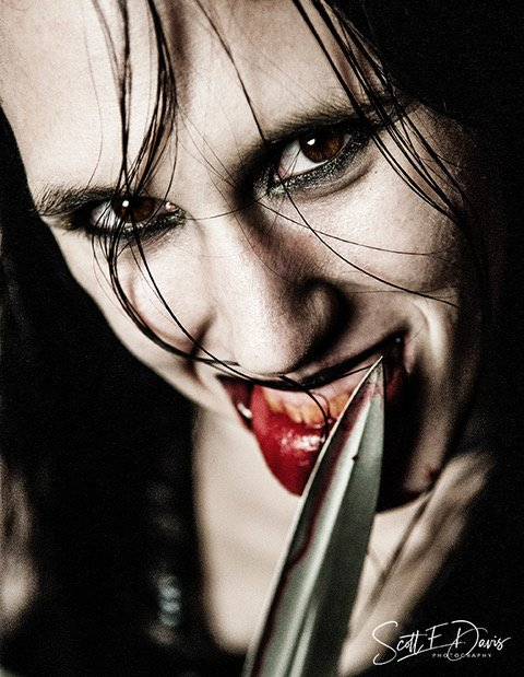 call me in the moonlight, call me Hekate <3 https://t.co/HPFeolraV9