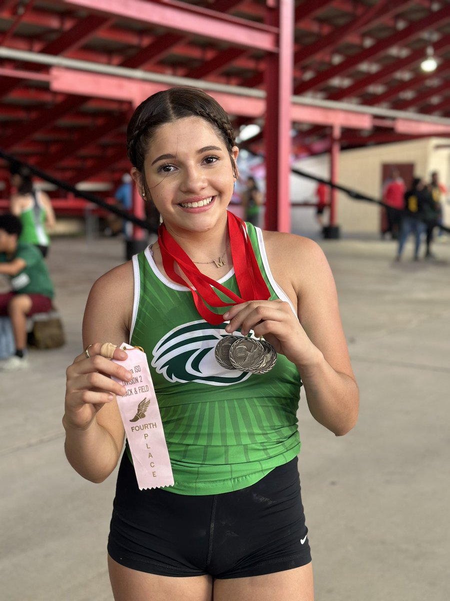 District middle school meet for my beauty 💚 🥈 4x2 relay 🥈100 hurdles 🥈300 hurdles Special thanks to the track and field coach from Audie Murphy 💚🫶@PSJAAthletics @PSJAPE @PSJAISD