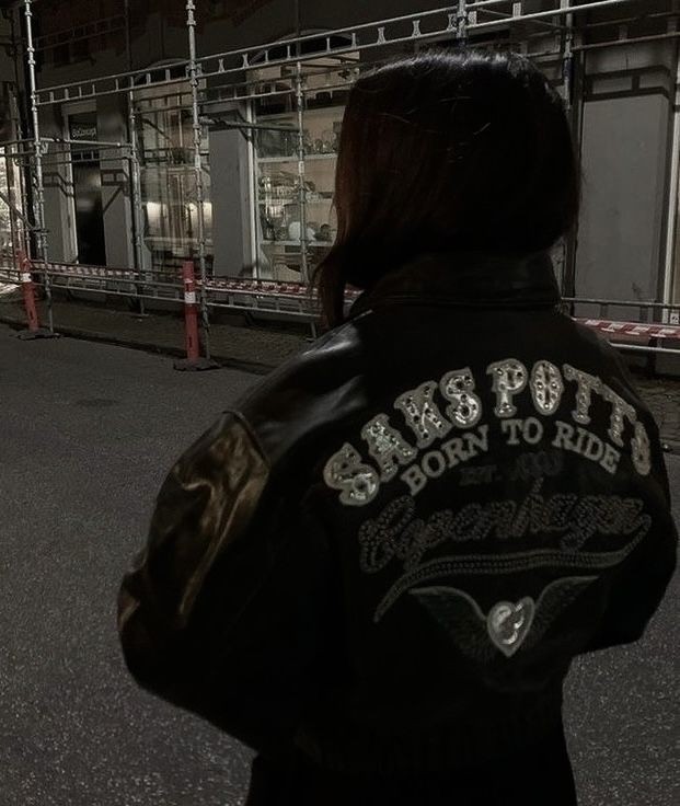 pov: você se apaixonou pela "Octavia  Aesthetic"