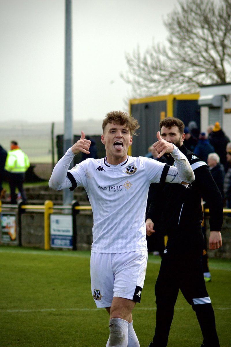 ☑️ Equalising goal
☑️ Winning penalty
☑️ Cup final place secured

🏆 It was a productive afternoon for Luke Main in Auchinleck yesterday!