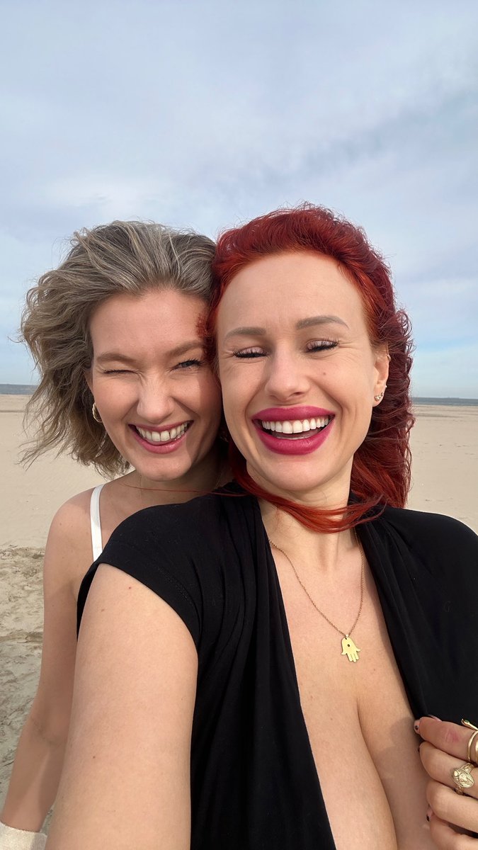 Photo shooting on the beach today 🤗❤️ and retreat in The Hague after it! So much fun!!! 🤗 #mentalhealth #mentalhealthawareness #healer # spiritualawakening #kundaliniawakening #psychicadvisor #spiritualgrowth #psychic #energywork #energyworker #kundaliniactivation