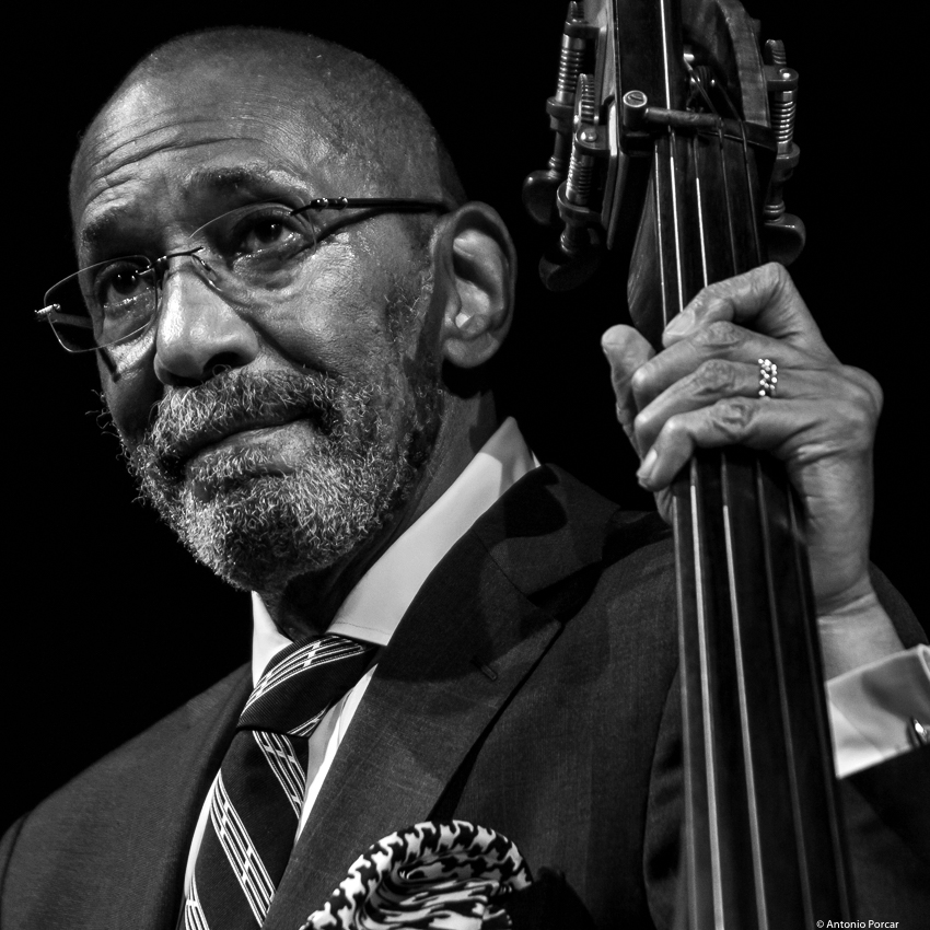 Ron Carter ( In Memory Of Jim ) - There Will Never Be Another You youtu.be/Hx4PnrAN1V0?si @YouTube