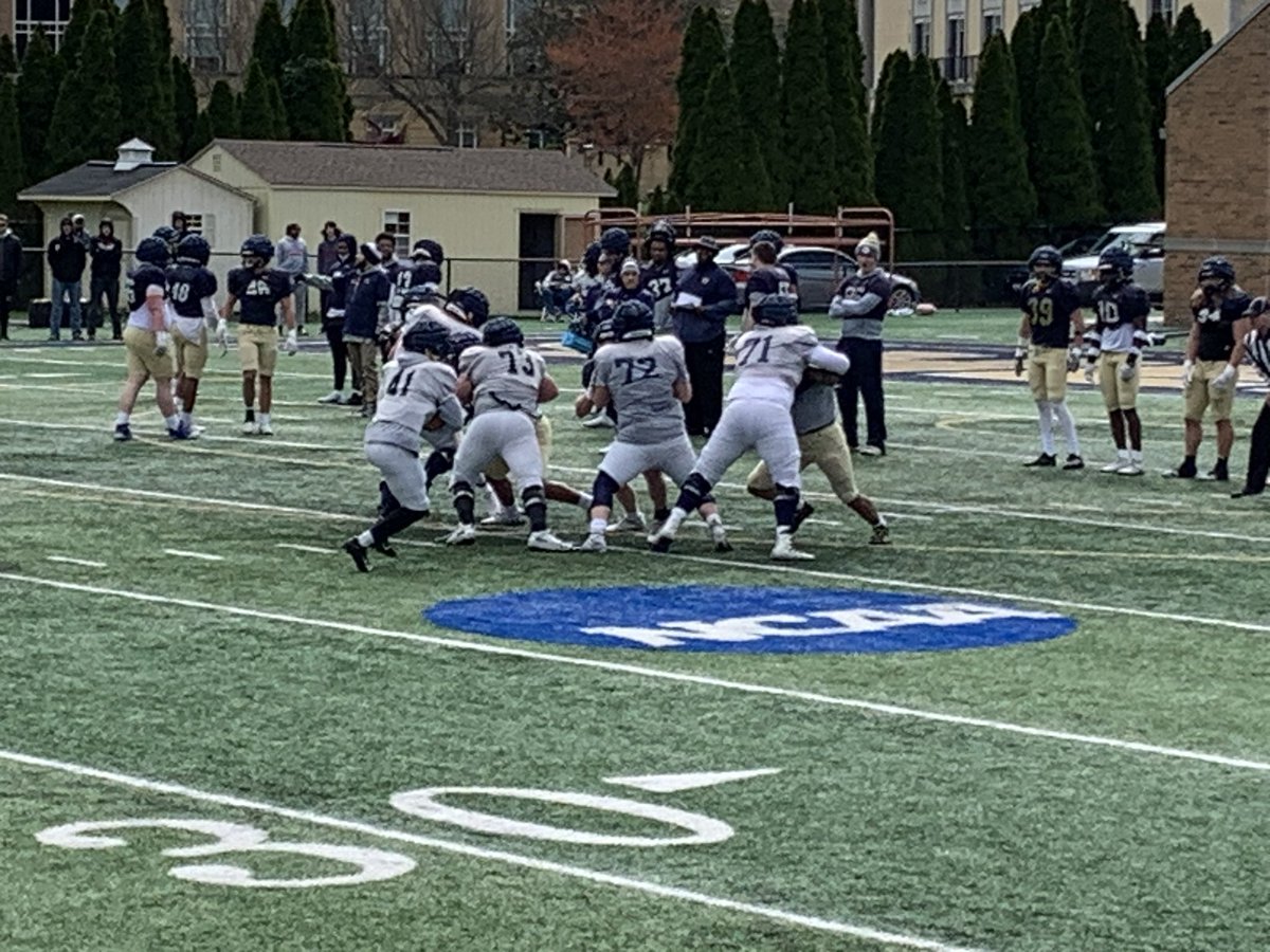 Great day at Shepherd University’s Junior Day! Was able to witness the team in action and learned more about the school. Big thanks to @BigBreen51! <a href="/CoachLukeWright/">Luke Wright</a> <a href="/CoachBAM93/">Bryan Anthony Murray</a> <a href="/CoachMcCook/">Ernie McCook🇺🇸</a> <a href="/SURamsFootball/">Shepherd Football</a> <a href="/CoachKline/">Josh Kline</a>