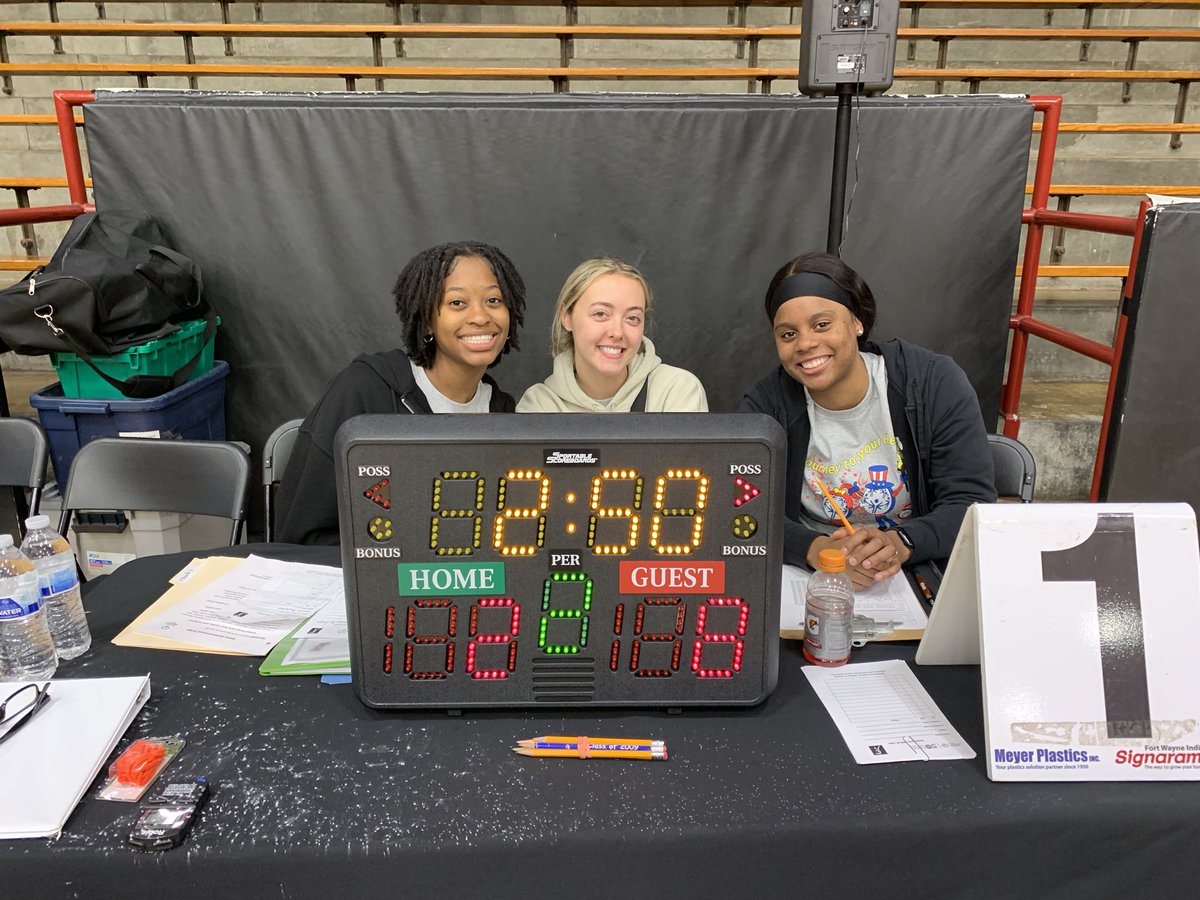 Jennifer VanSickle (@drjenvansickle) on Twitter photo Couldn’t host this event without all of our fantastic volunteers. Thank you! <a href="/uindy/">University of Indianapolis</a> <a href="/UIndySportMgt/">Sport Management @UIndy</a> <a href="/SOIndiana/">Special Olympics Indiana</a> <a href="/UIndyAthletics/">UIndy Athletics</a> <a href="/UIndyFB/">UIndy Football</a> Couldn’t host this event without all of our fantastic volunteers. Thank you! <a href="/uindy/">University of Indianapolis</a> <a href="/UIndySportMgt/">Sport Management @UIndy</a> <a href="/SOIndiana/">Special Olympics Indiana</a> <a href="/UIndyAthletics/">UIndy Athletics</a> <a href="/UIndyFB/">UIndy Football</a>