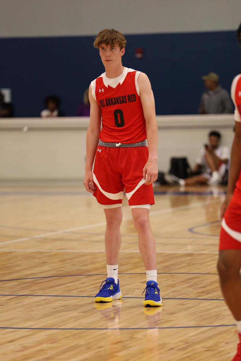 CrunkdOutEnt's tweet image. Lane Turner | @lane_turner_25 

▫️ 6'5 SG/SF
▫️ 2025
▫️ Vilonia High School

Turner with the silky smooth 3 ball against Alabama Fusion (EYCL) here at Made Hoops Warmup.